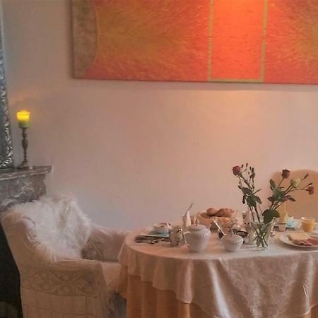 B&B Romantic Rooms Central Haarlem Extérieur photo